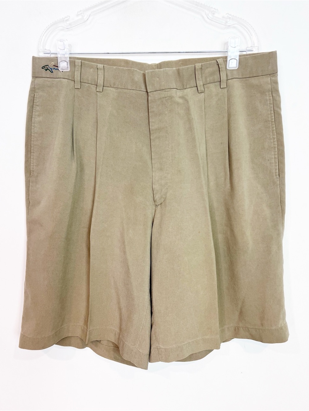 GREG NORMAN COLLECTION TAN PLEATED GOLF SHORTS MENS 36